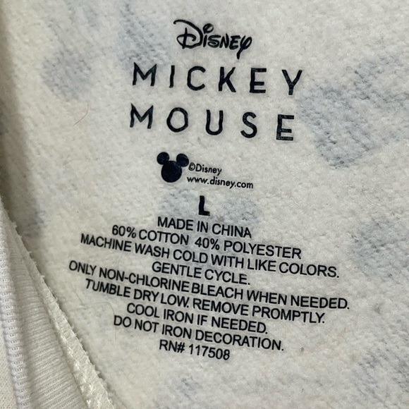 Disney Mickey Mouse Light Weight Sweatshirt  Cream  Womens Junior Size 11/13 Lg - Picture 3 of 4